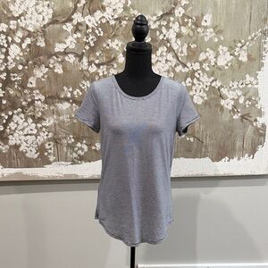 Lululemon Athletica Gray Short Sleeve Tee